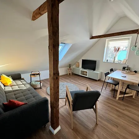 Modernes Apartment, Voll Eingerichtet Inkl Parkplatz Wlan 아파트 *