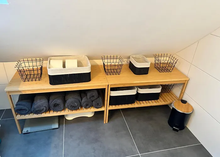 Modernes Apartment, Voll Eingerichtet Inkl Parkplatz Wlan *