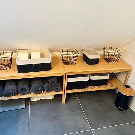 Modernes Apartment, Voll Eingerichtet Inkl Parkplatz Wlan *