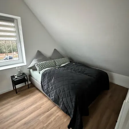 Modernes Apartment, Voll Eingerichtet Inkl Parkplatz Wlan * Bremen