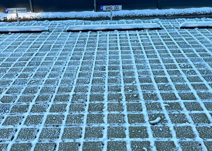 Apartment Modernes Apartment, Voll Eingerichtet Inkl Parkplatz Wlan *